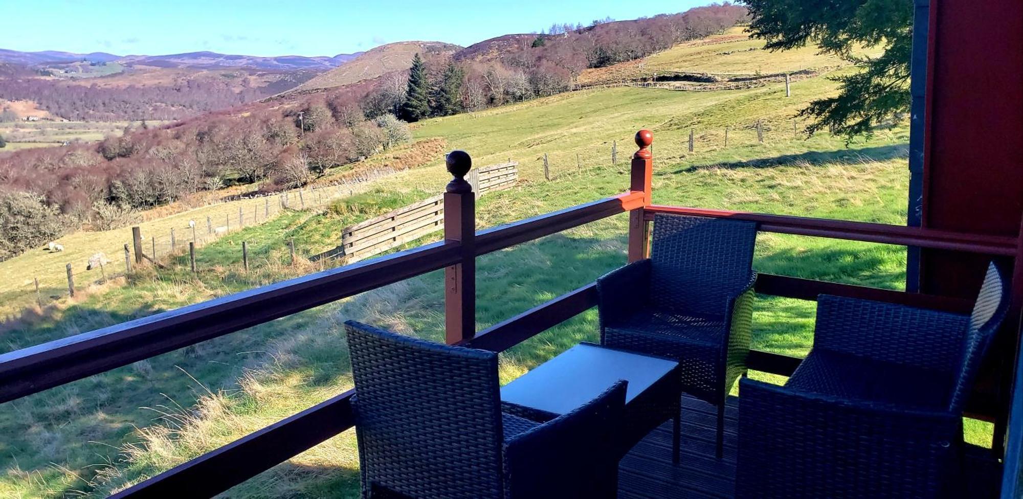 Highland Glen Lodges Rogart Экстерьер фото