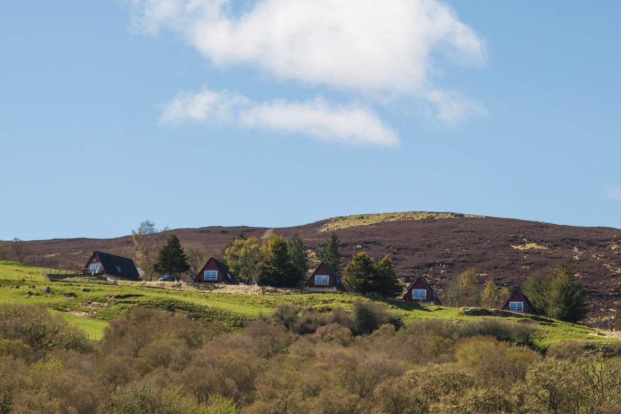 Highland Glen Lodges Rogart Экстерьер фото